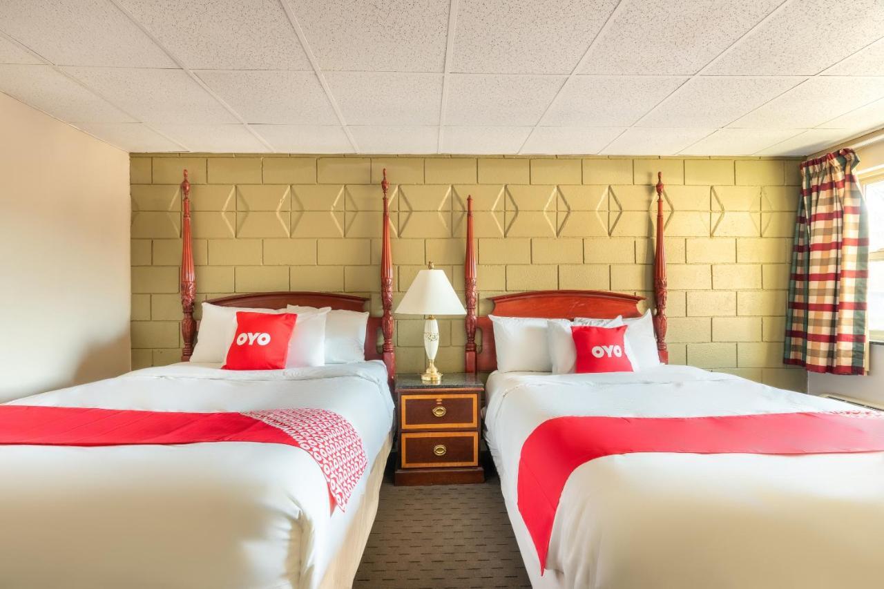Oyo Hotel Malden Ma Broadway Eksteriør bilde