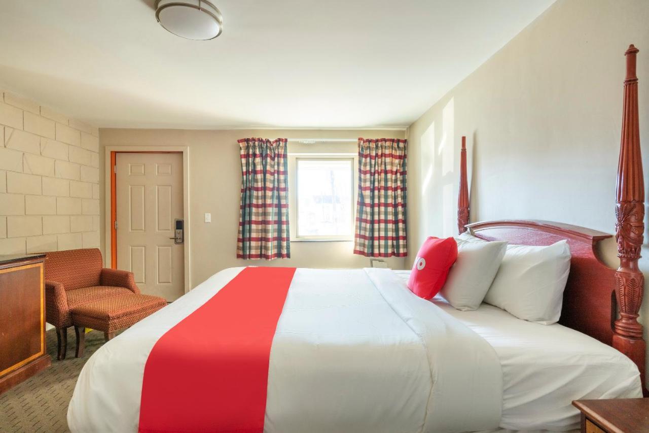 Oyo Hotel Malden Ma Broadway Eksteriør bilde