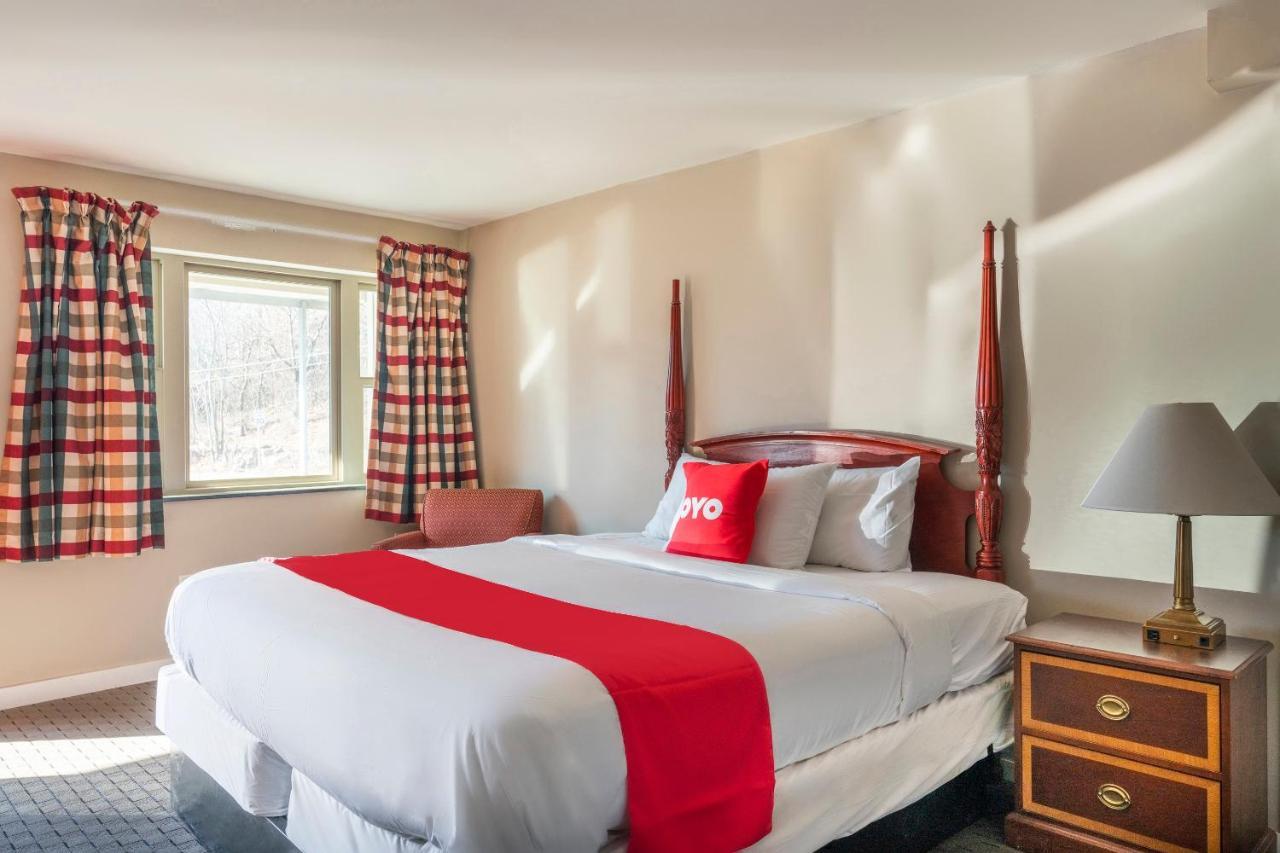 Oyo Hotel Malden Ma Broadway Eksteriør bilde