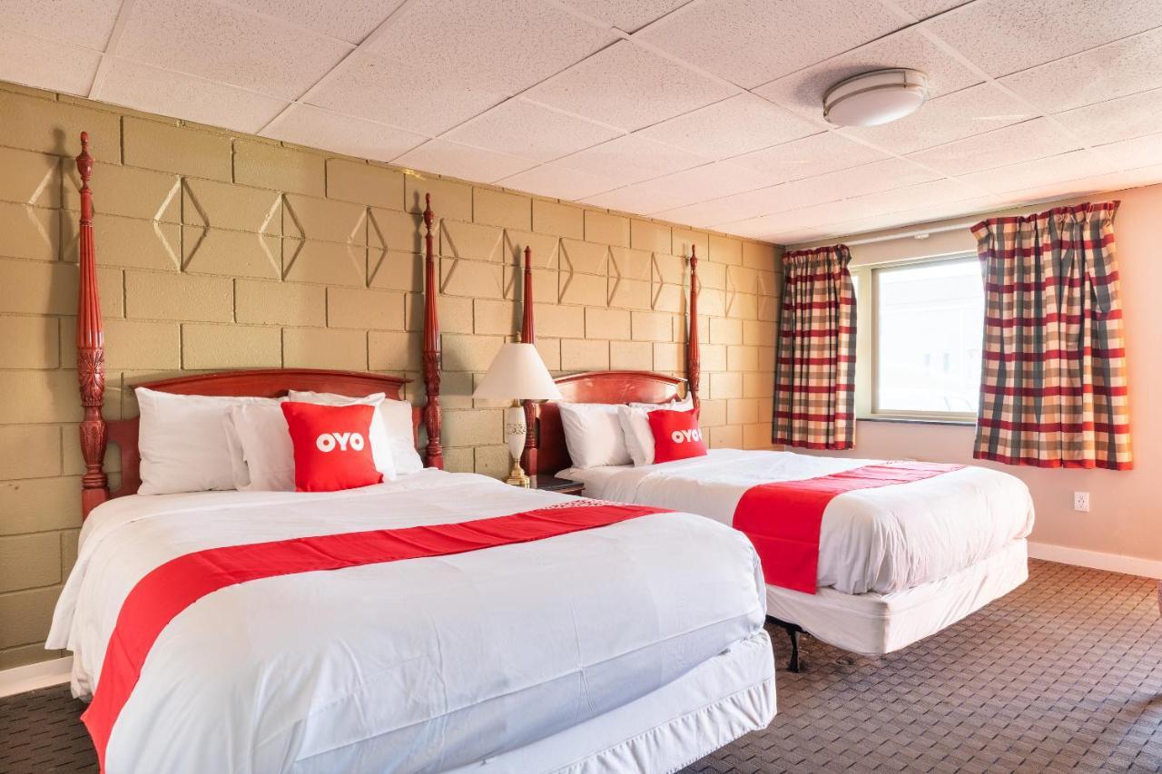 Oyo Hotel Malden Ma Broadway Eksteriør bilde